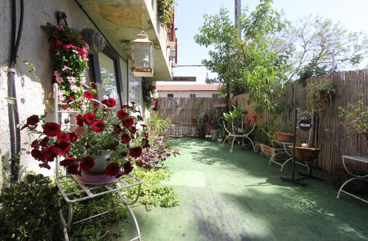 Like Home Gedera Exterior photo